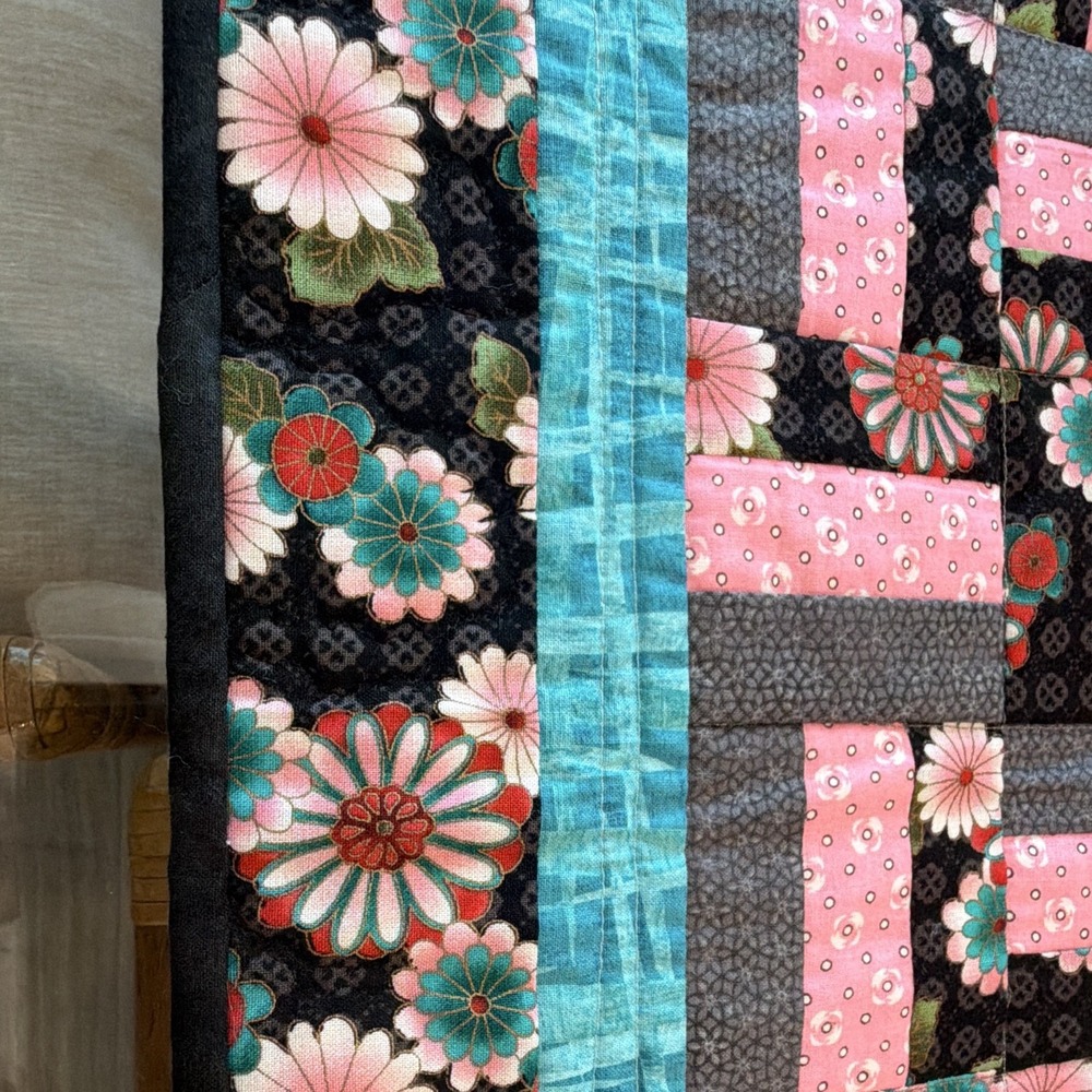 Handmade Quilted Patchwork Floral Table Runner Rectangular Multicolor 36x18 - Picture 5 of 11